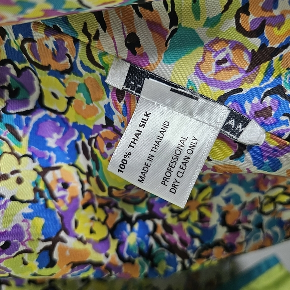 Green Floral Blazer with Lime Trim and Open Front - Picture 6 of 7